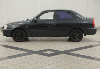 Подержанный автомобиль Hyundai Accent Sedan 2008 года (7 фото)