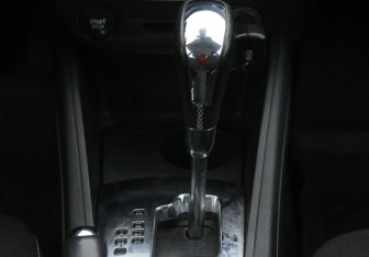 Подержанный автомобиль Renault Fluence 2013 года (15 фото)