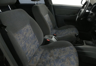 Подержанный автомобиль Chevrolet Lanos 2007 года (10 фото)