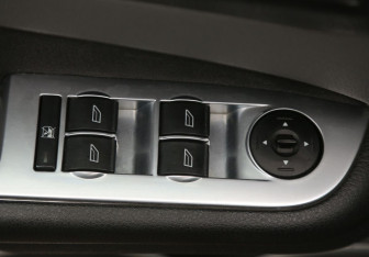 Подержанный автомобиль Ford Focus Hatchback 2009 года (17 фото)