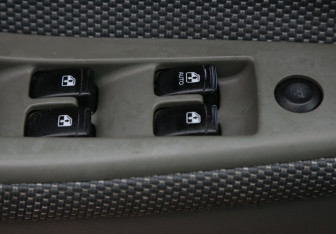 Подержанный автомобиль Chevrolet Lacetti Hatchback 2012 года (17 фото)