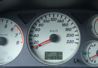 Подержанный автомобиль Mitsubishi Lancer Sedan 2006 года (18 фото)