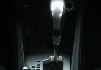 Подержанный автомобиль Renault Fluence 2011 года (15 фото)