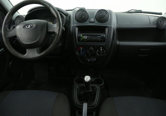 Подержанный автомобиль LADA (ВАЗ) Granta Sedan 2013 года (12 фото)