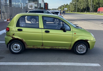 Подержанный автомобиль Daewoo Matiz 2012 года (3 фото)