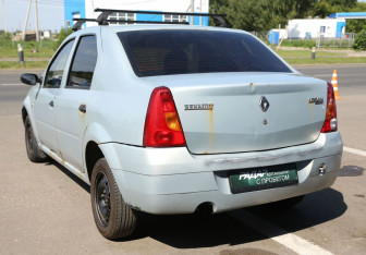 Подержанный автомобиль Renault Logan Sedan 2006 года (4 фото)