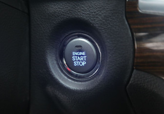 Подержанный автомобиль Hyundai Santa Fe 2011 года (20 фото)