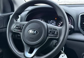 Подержанный автомобиль Kia Sportage 2018 года (15 фото)
