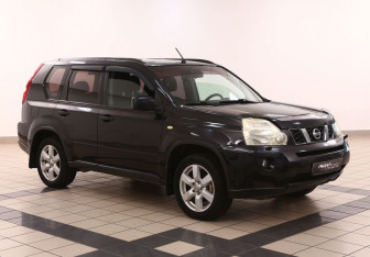Подержанный автомобиль Nissan X-Trail 2007 года (1 фото)