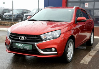 Подержанный автомобиль LADA (ВАЗ) Vesta Wagon 2019 года (3 фото)