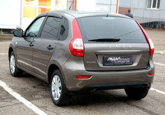 Подержанный автомобиль LADA (ВАЗ) Granta Hatchback 2019 года (4 фото)