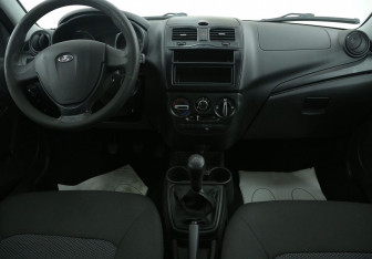 Подержанный автомобиль LADA (ВАЗ) Granta Liftback 2020 года (12 фото)