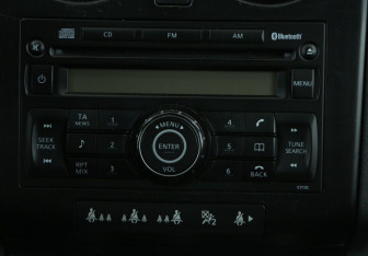 Подержанный автомобиль Nissan Qashqai 2007 года (15 фото)