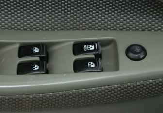 Подержанный автомобиль Chevrolet Lacetti Wagon 2010 года (17 фото)