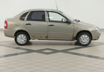 Подержанный автомобиль LADA (ВАЗ) Kalina Sedan 2006 года (5 фото)
