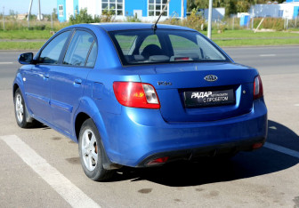 Подержанный автомобиль Kia Rio Sedan 2010 года (4 фото)