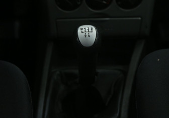 Подержанный автомобиль LADA (ВАЗ) Priora Sedan 2011 года (15 фото)