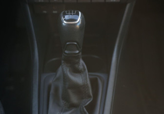 Подержанный автомобиль Skoda Rapid Liftback 2016 года (15 фото)