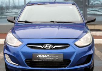 Подержанный автомобиль Hyundai Solaris Hatchback 2011 года (2 фото)