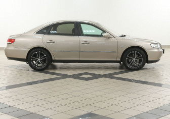 Подержанный автомобиль Hyundai Grandeur 2007 года (5 фото)