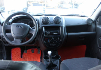 Подержанный автомобиль LADA (ВАЗ) Granta Sedan 2018 года (13 фото)