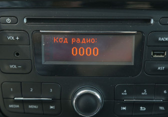 Подержанный автомобиль Renault Duster 2013 года (15 фото)