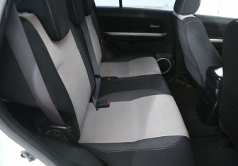Подержанный автомобиль Suzuki Grand Vitara 2011 года (11 фото)