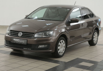 Подержанный автомобиль Volkswagen Polo Sedan 2016 года (8 фото)