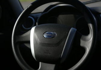 Подержанный автомобиль Datsun on-DO 2016 года (16 фото)