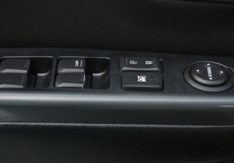 Подержанный автомобиль Kia Rio Sedan 2012 года (17 фото)