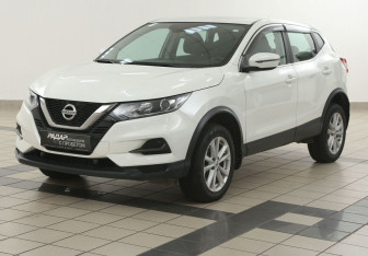 Подержанный автомобиль Nissan Qashqai 2021 года (8 фото)