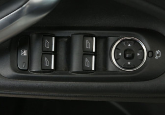 Подержанный автомобиль Ford Mondeo Sedan 2013 года (17 фото)