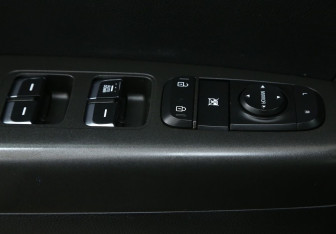 Подержанный автомобиль Kia Sportage 2017 года (18 фото)