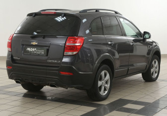Подержанный автомобиль Chevrolet Captiva 2013 года (4 фото)