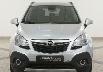 Подержанный автомобиль Opel Mokka 2013 года (6 фото)