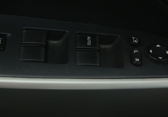 Подержанный автомобиль Mazda 2 Hatchback 2008 года (18 фото)