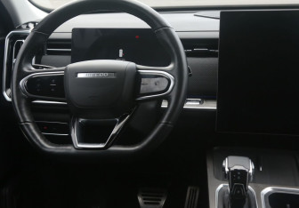 Подержанный автомобиль Jaecoo J7 2023 года (14 фото)