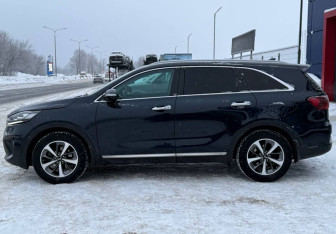 Подержанный автомобиль Kia Sorento 2019 года (4 фото)