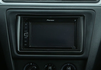 Подержанный автомобиль Skoda Rapid Liftback 2017 года (13 фото)