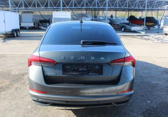 Подержанный автомобиль Skoda Rapid Liftback 2021 года (6 фото)