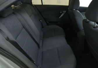 Подержанный автомобиль Nissan Primera Sedan 2005 года (11 фото)