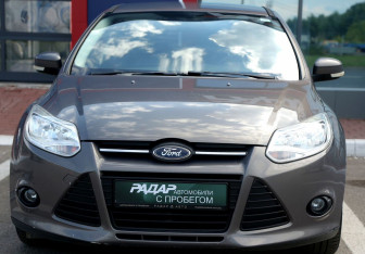 Подержанный автомобиль Ford Focus Sedan 2011 года (2 фото)
