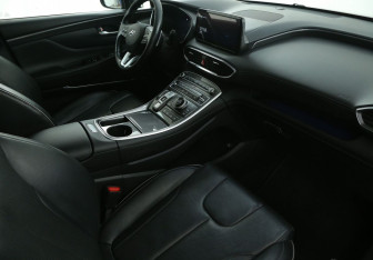 Подержанный автомобиль Hyundai Santa Fe 2021 года (9 фото)