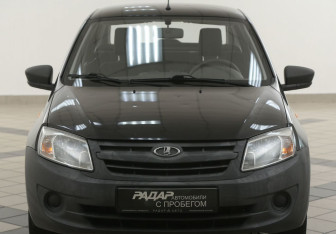 Подержанный автомобиль LADA (ВАЗ) Granta Sedan 2015 года (6 фото)