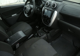 Подержанный автомобиль LADA (ВАЗ) Granta Sedan 2014 года (9 фото)
