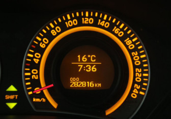 Подержанный автомобиль Toyota Corolla Sedan 2008 года (17 фото)