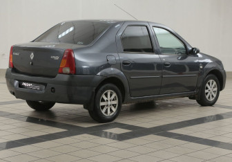 Подержанный автомобиль Renault Logan Sedan 2008 года (4 фото)