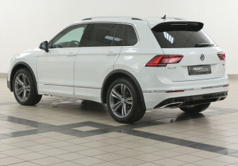 Подержанный автомобиль Volkswagen Tiguan 2020 года (2 фото)