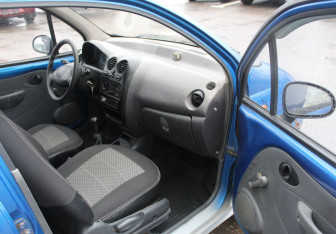 Подержанный автомобиль Daewoo Matiz 2012 года (9 фото)