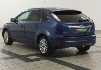 Подержанный автомобиль Ford Focus Hatchback 2008 года (2 фото)